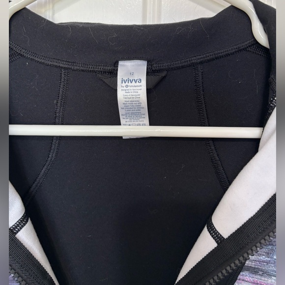 Ivivva jacket - Picture 2 of 3